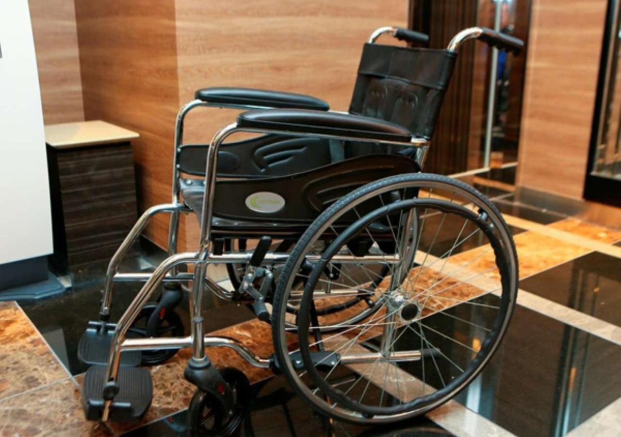 Apa Hotel Miyazaki Nobeoka Ekimae Bagian luar foto